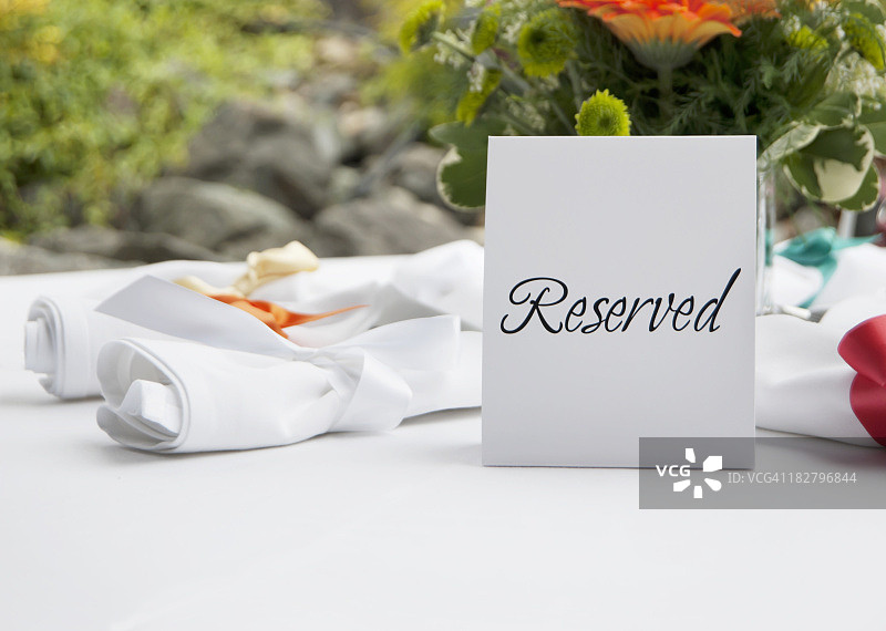 婚礼招待会预留桌位图片素材