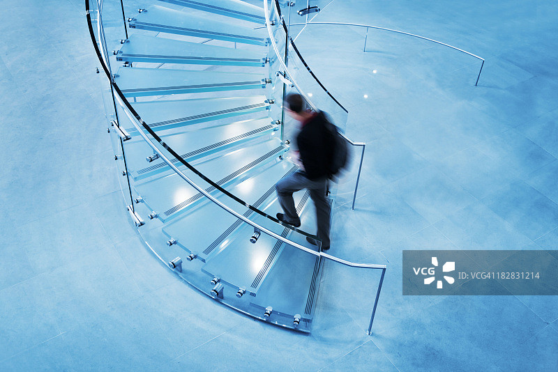 现代玻璃楼梯图片素材