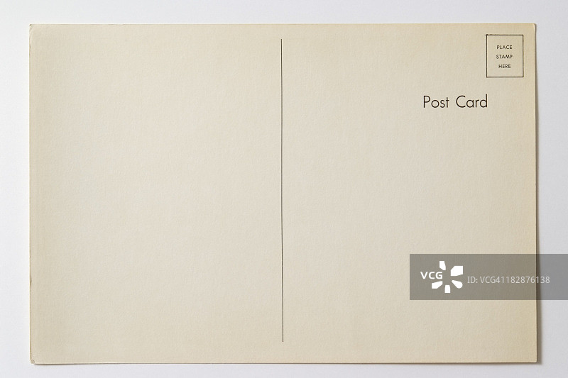 白色背景上的独立空白旧明信片图片素材