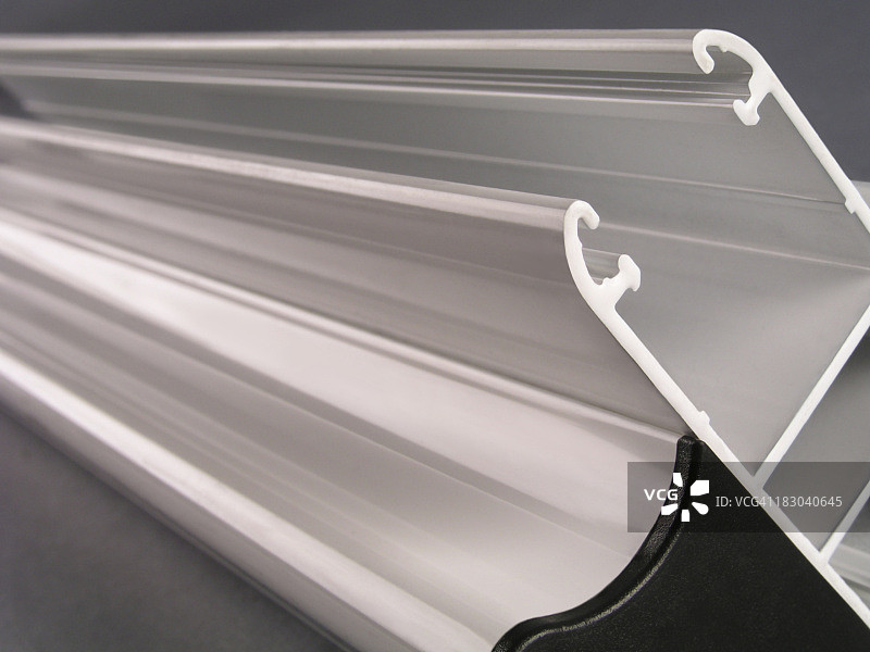 挤压成型的铝型材图片素材