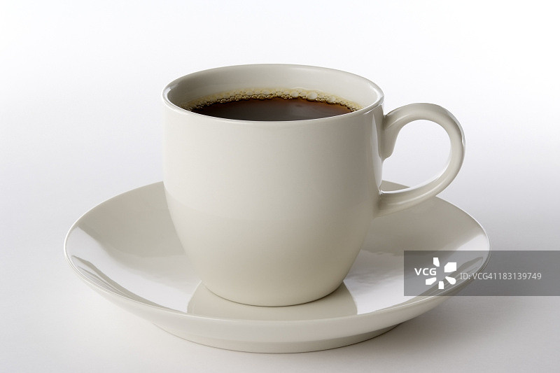 白色背景上的咖啡杯隔离拍摄图片素材