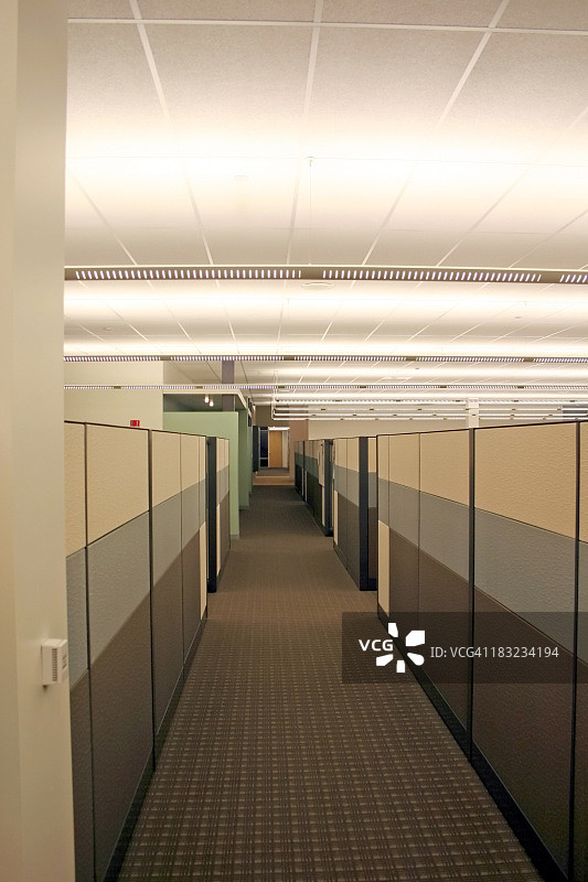 狭窄的隔间图片素材