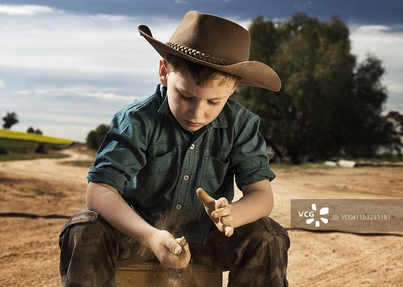 乡村男孩图片素材