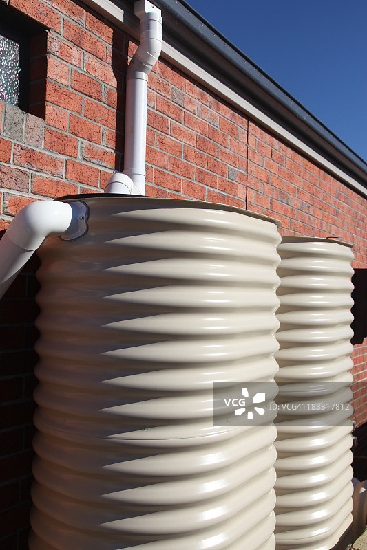 新家的水箱图片素材