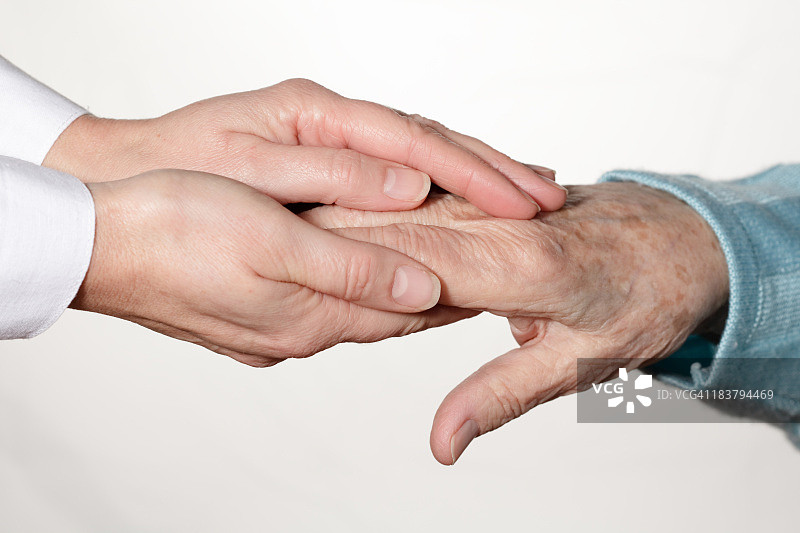 年长者的手图片素材