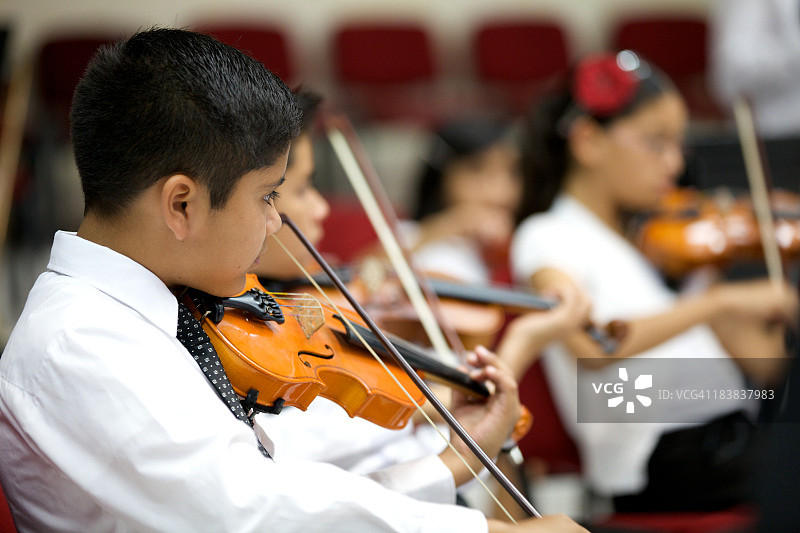 青年管弦乐队图片素材