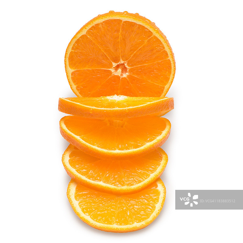白色背景上的橙子切片图片素材