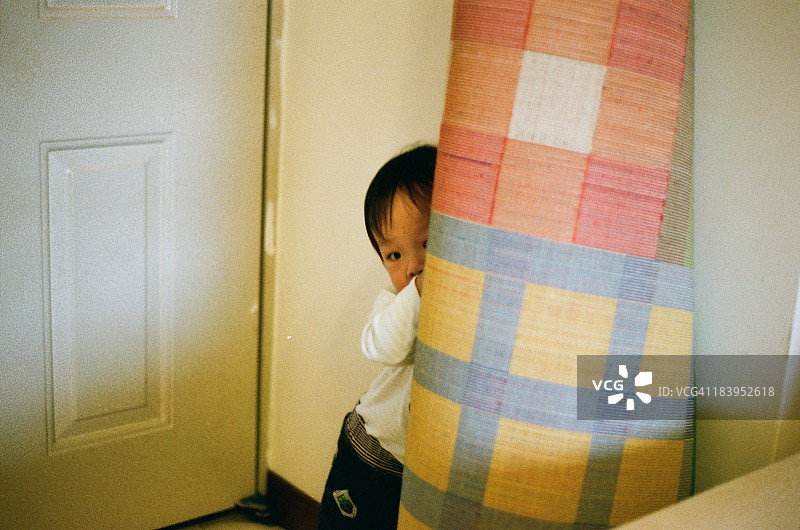 捉迷藏图片素材