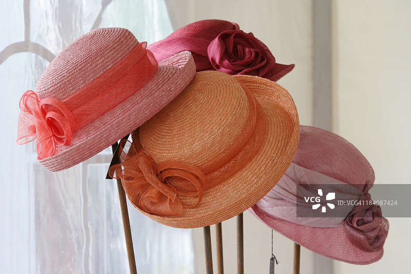 彩色帽子图片素材