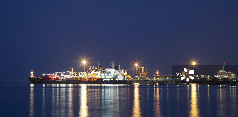 地中海繁忙的港口图片素材