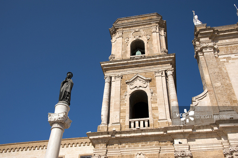 布林迪西大教堂图片素材