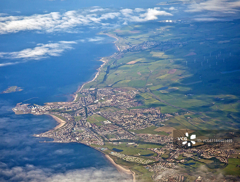 阿德罗桑镇和港口航拍图片素材