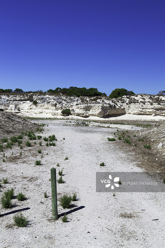 罗本岛采石场石堆图片素材