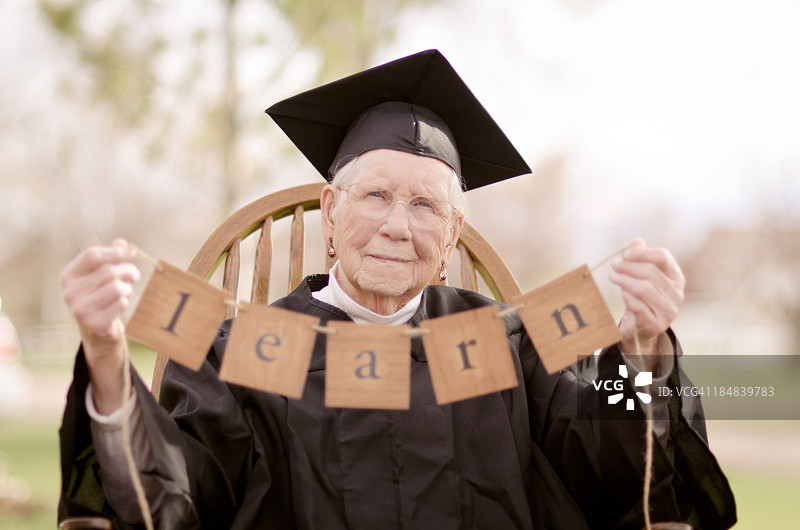 年长的学生图片素材