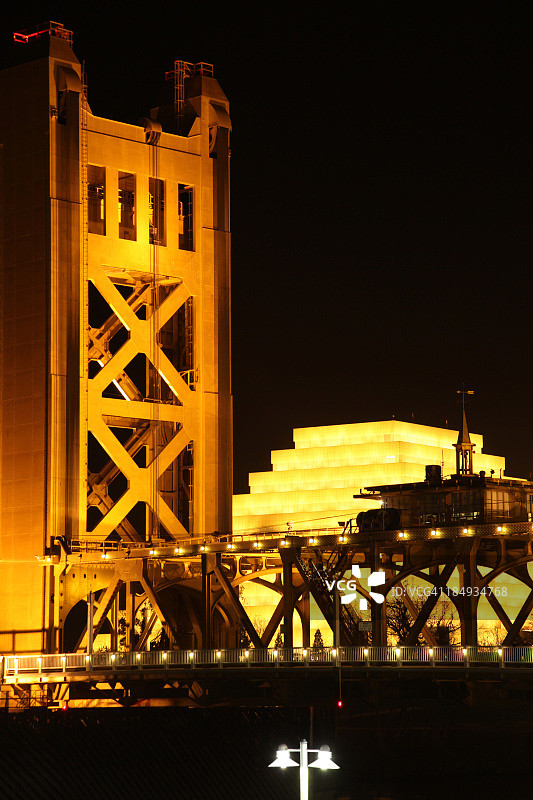 萨克拉门托地标大桥夜景照片图片素材