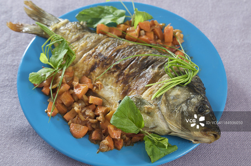 炸鲤鱼图片素材