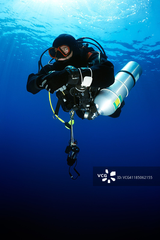 水肺潜水员肖像图片素材
