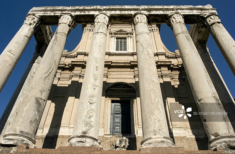 古罗马广场安东尼和福斯蒂娜神庙图片素材