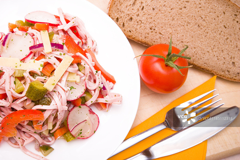 德式香肠沙拉图片素材