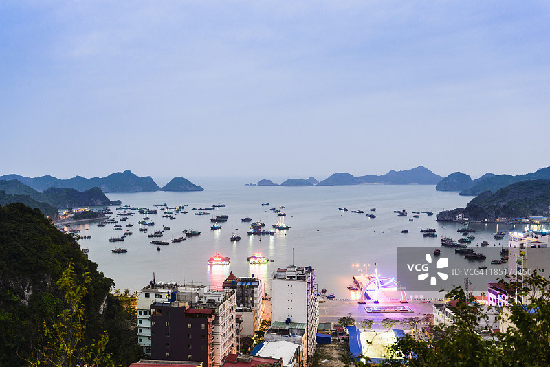 越南下龙湾的吉婆岛图片素材