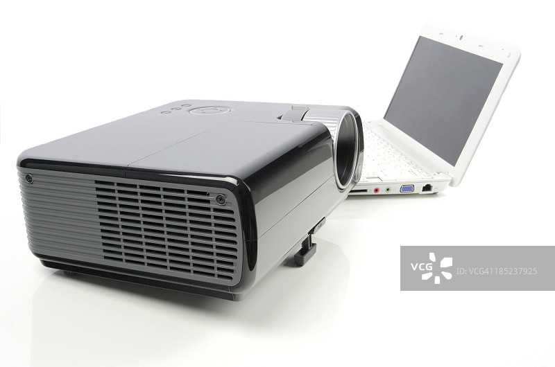 投影仪和笔记本电脑图片素材