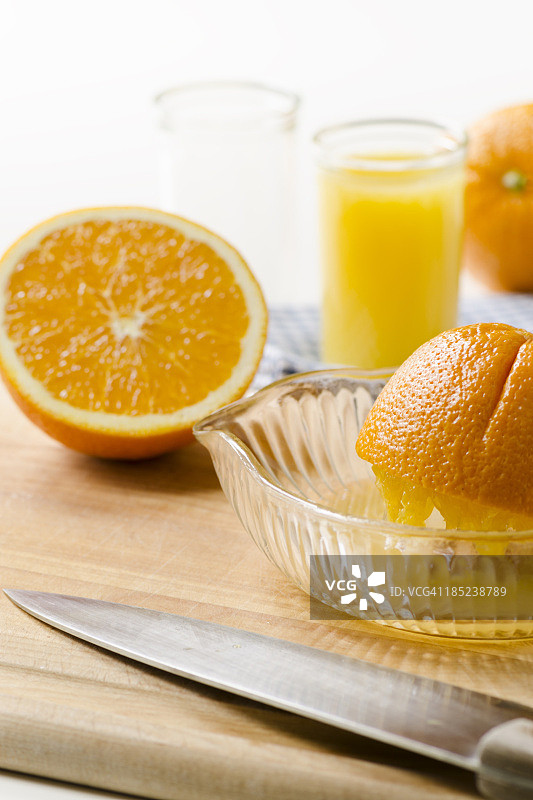 鲜榨橙汁带留白图片素材