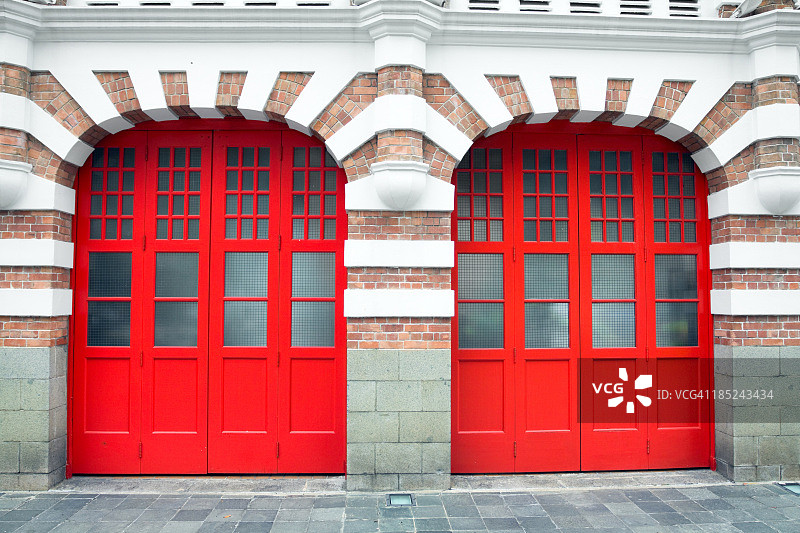 红色大门图片素材