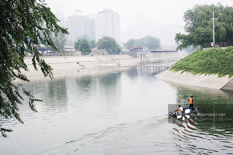 通惠河清理图片素材