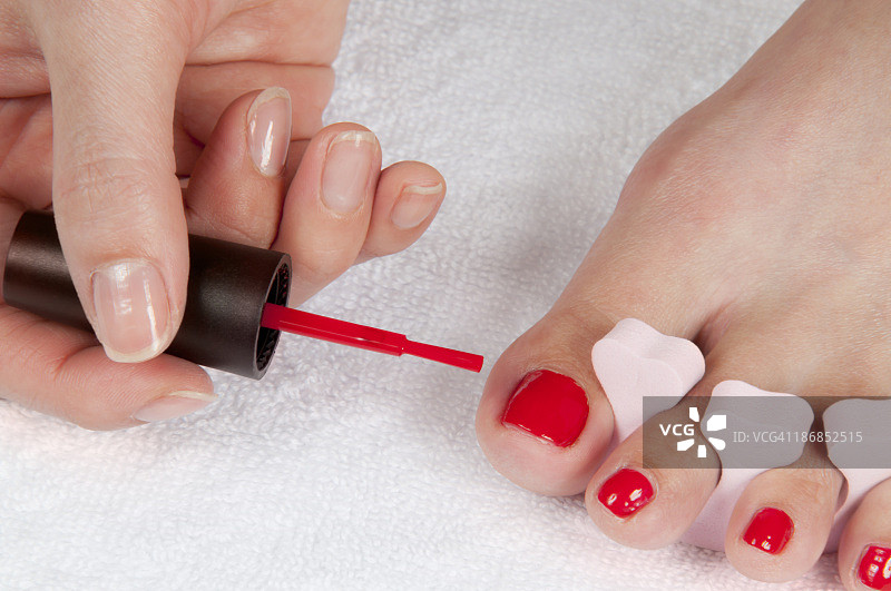 涂红色指甲油图片素材