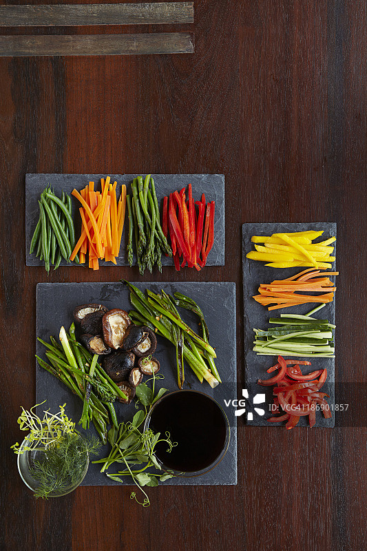 全谷物寿司饭的食材图片素材