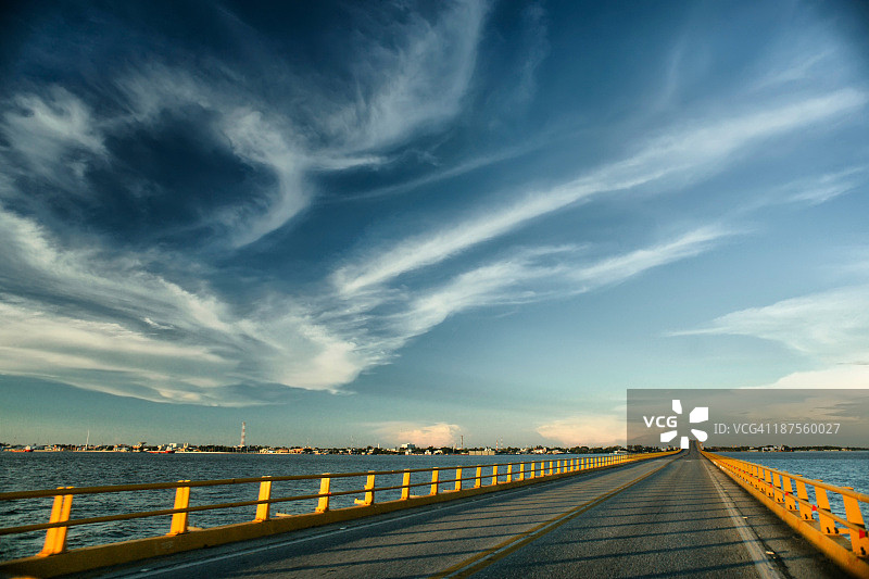 在海上图片素材