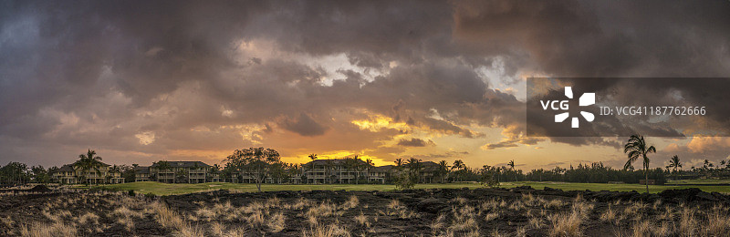 怀科洛亚岩石雕刻保护区日落图片素材