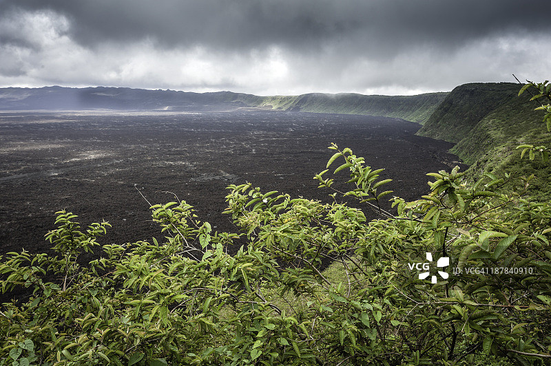 加拉帕戈斯内格拉火山破火山口图片素材