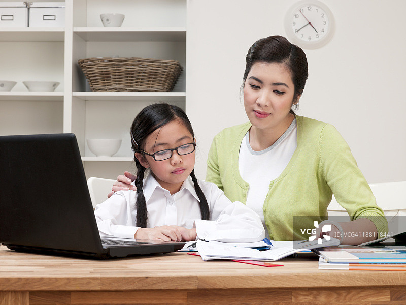 作业时间图片素材