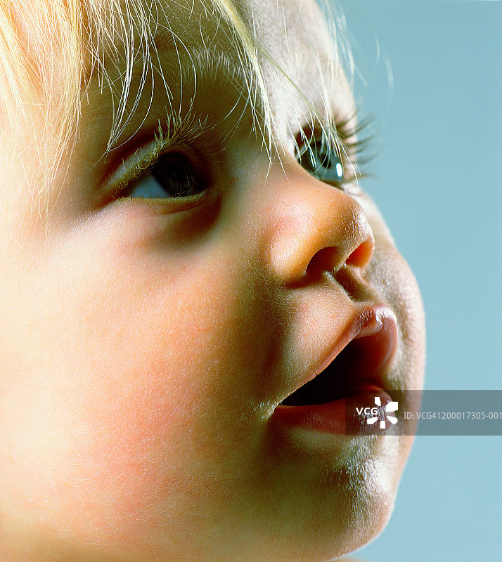 女婴（9-12个月）特写图片素材