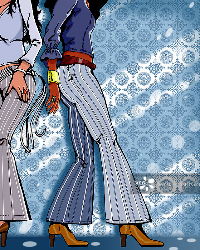 两位年轻女人在俱乐部跳舞，低角度拍摄图片素材