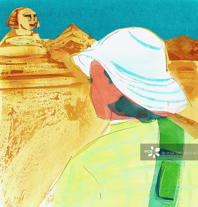 游客正在观看古代遗址图片素材