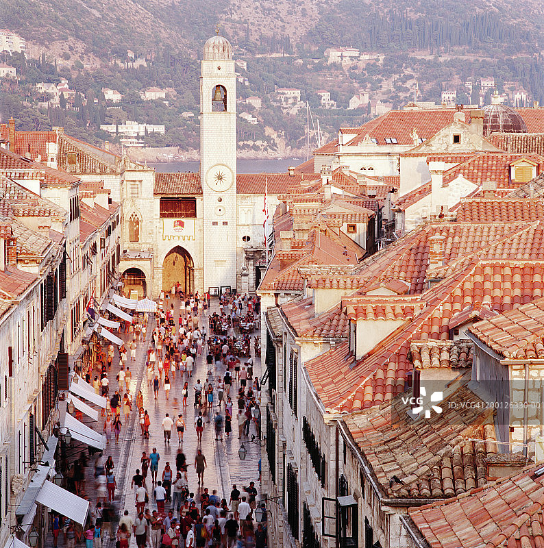 克罗地亚杜布罗夫尼克老城普拉卡广场鸟瞰图片素材