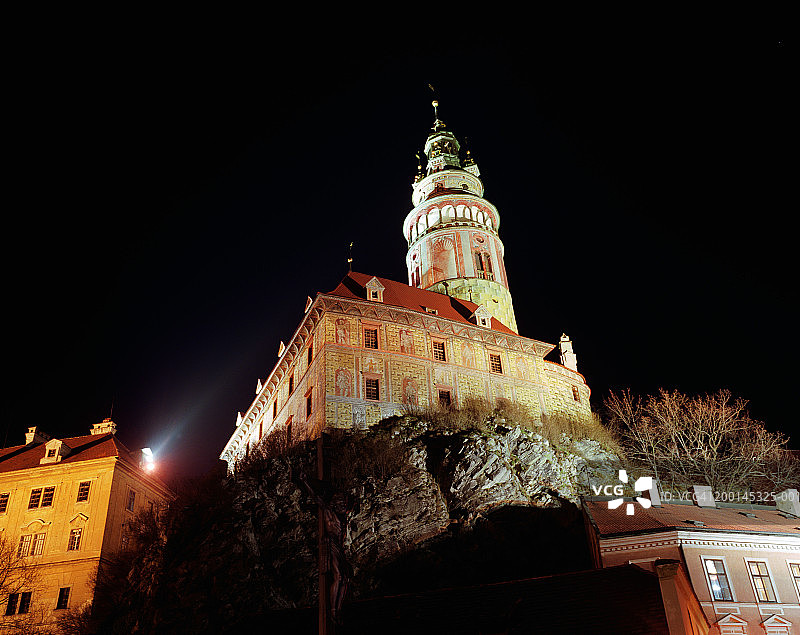 捷克共和国克鲁姆洛夫城堡外观夜景图片素材