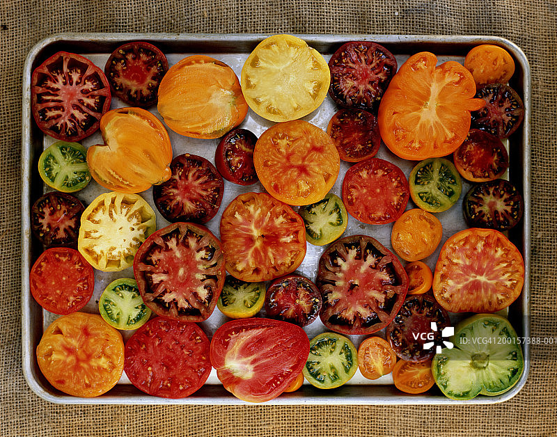 托盘上的各种番茄图片素材