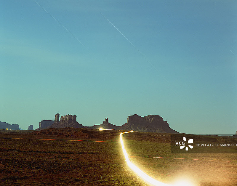 美国亚利桑那州纪念碑谷交通延时摄影图片素材