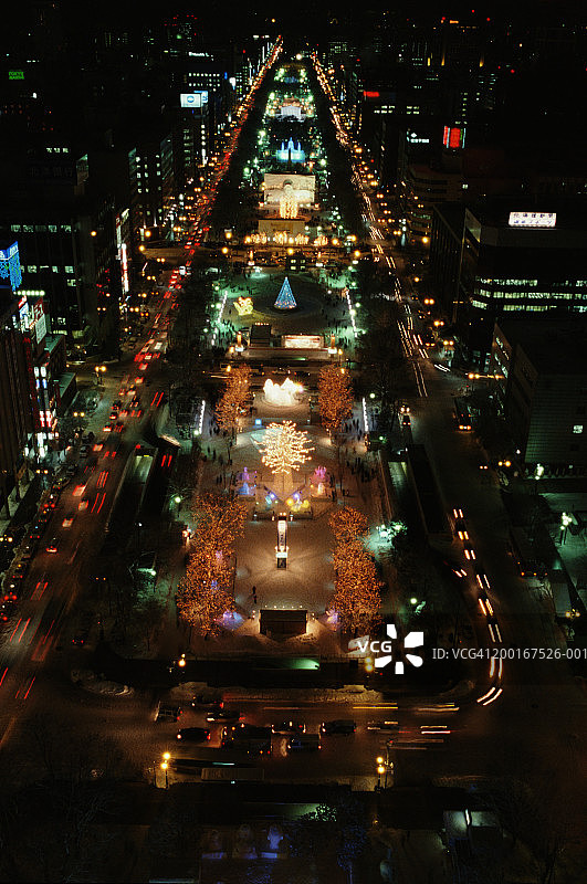 日本北海道札幌大通公园冰雪节之夜图片素材