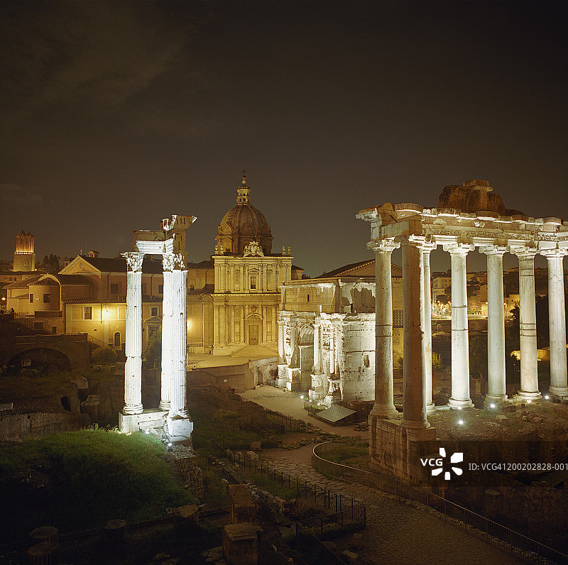 意大利罗马夜景：古罗马广场图片素材