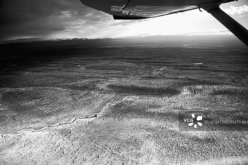 美国阿拉斯加州兰格尔-圣伊莱亚斯国家公园黑白航拍图图片素材