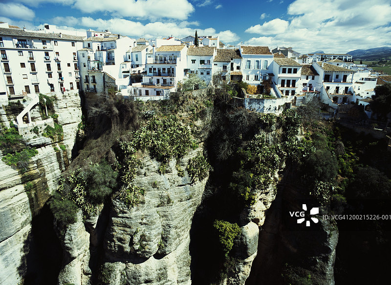 西班牙龙达峡谷边缘小镇图片素材