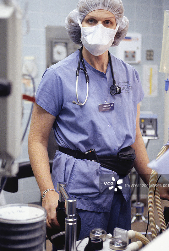 手术室里的麻醉师图片素材