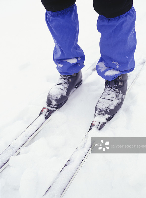 滑雪者下半身图片素材