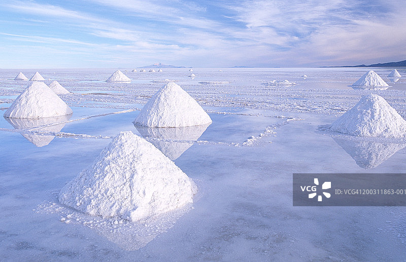 玻利维亚波托西省乌尤尼盐沼图片素材