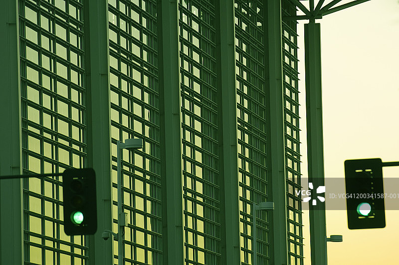 美国亚利桑那州凤凰城市区建筑与交通图片素材