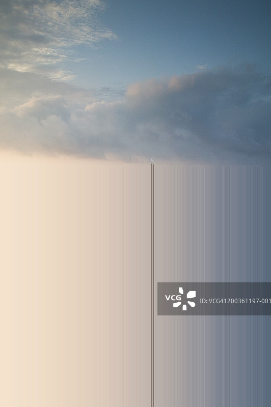 意大利卡拉布里亚希拉鲁弗城堡和小镇日落图片素材